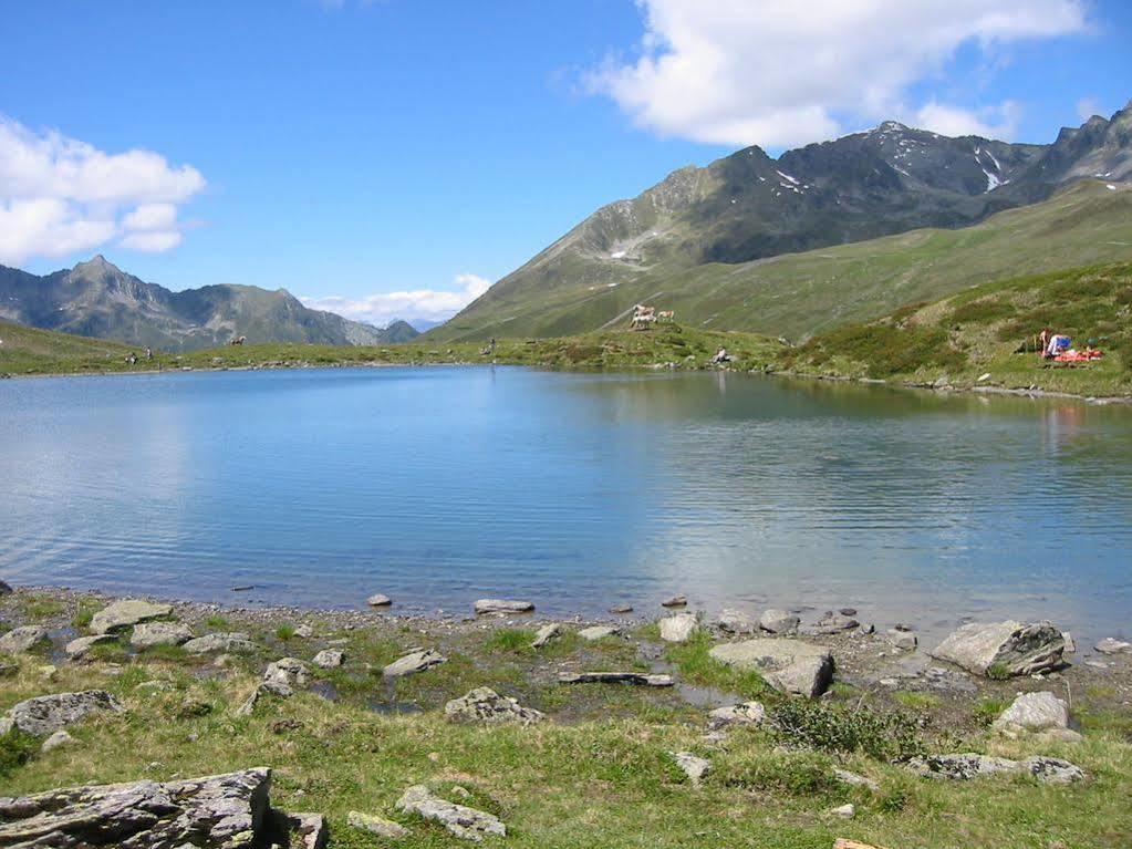 Berghaus Drei Tannen Ξενοδοχείο Oetz Εξωτερικό φωτογραφία